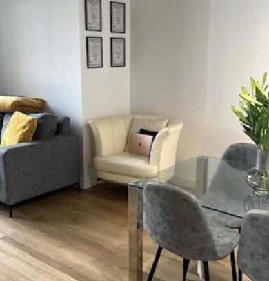 West Bromwich Apartment | Modern Open Loft West Bromwich