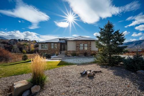 Liberty House | Modern Powder Mountain Eden Home - Year round fun!