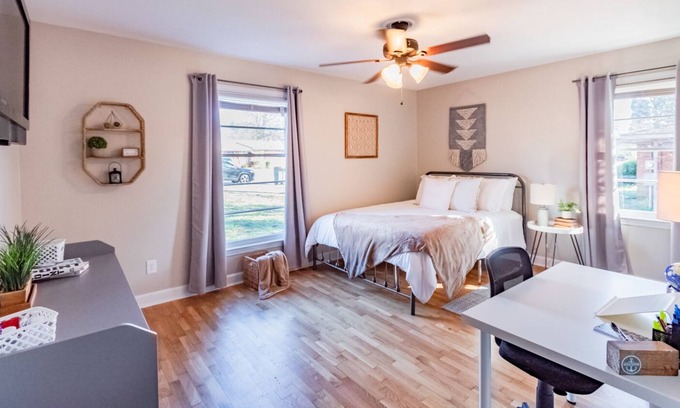 Fayetteville House | 🌸 Modern, Quiet 3BR/1BA Home 🌸