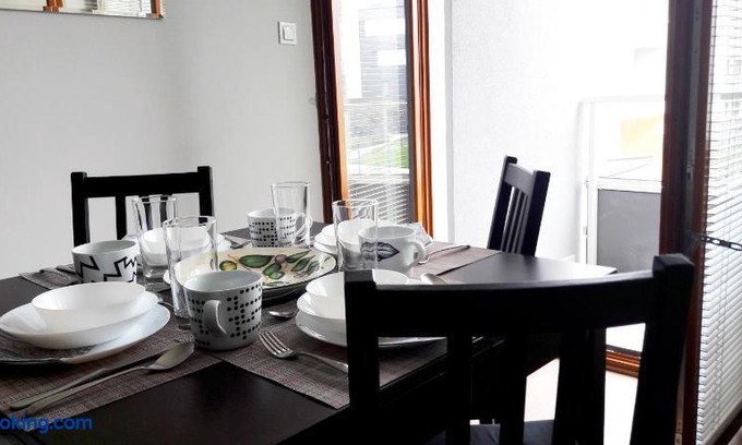 Wilanow Apartment | Modern & quiet in Royal Wilanów with Netflix