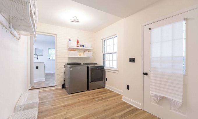 Charlotte House | Modern Retreat In The Heart Of South End