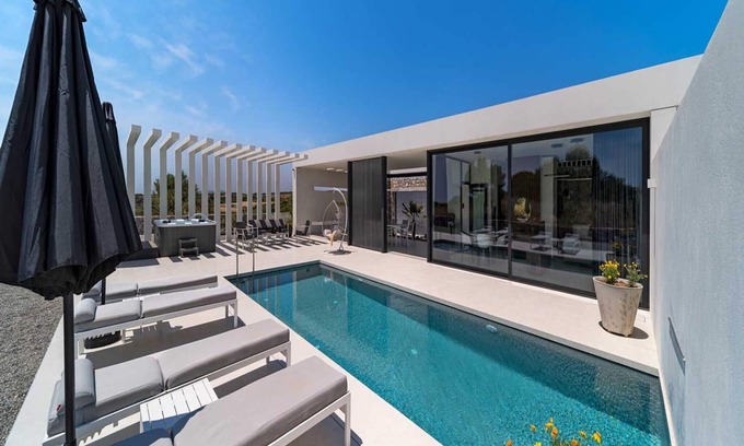 Lahania Villa | Modern Rhodes Villa | 1 Bedroom | Villa 6.5 | Great Sea Views | Jacuzzi | Close.
