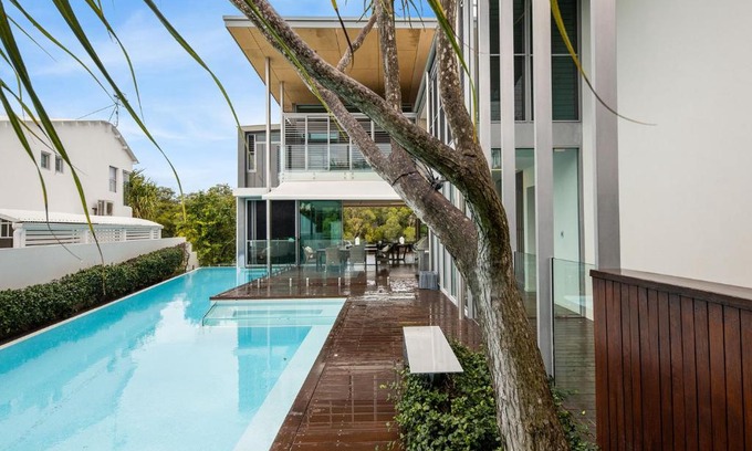 Noosaville House | Modern Riverview Escape with Private Pool