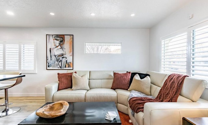 People's Freeway House | Modern Rustic Stay with Hot Tub near Downtown