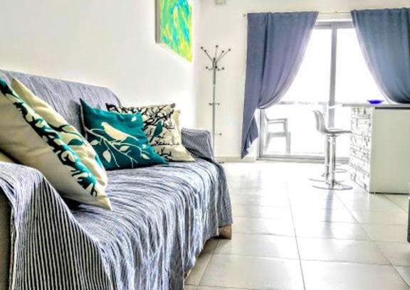 Qawra Apartment | Modern Seafront Apartment with Breathtaking Views