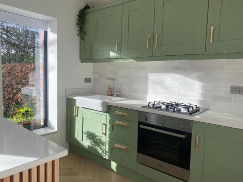 Black Bull Apartment | Modern space 20 minutes from Dublin Airport