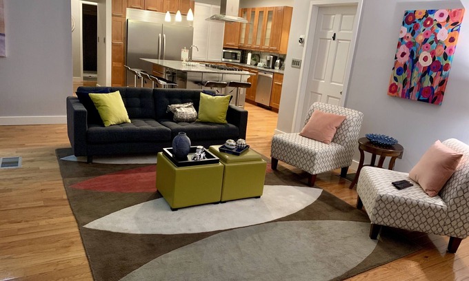 East Somerville Apartment | MODERN Spacious 4bed 2bath HARVARD MIT BOS Cambridge Somerville walk everywhere!