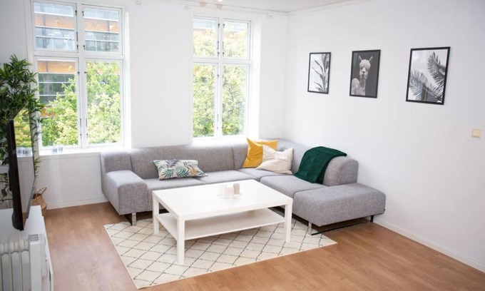 Engen House | Modern, spacious apt, center of Bergen, 4br