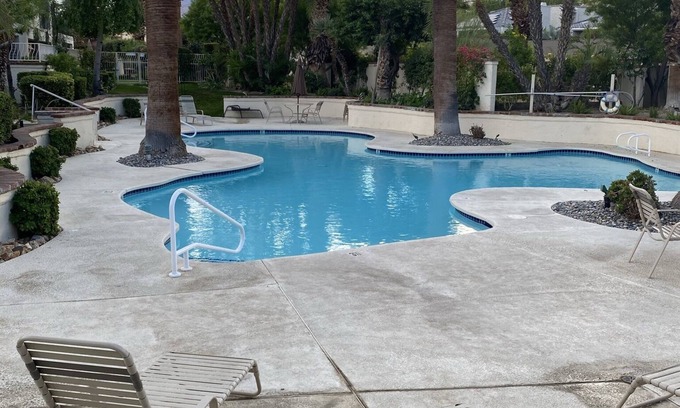Canyon Corridor Apartment | Modern, spacious, great location, fab pools