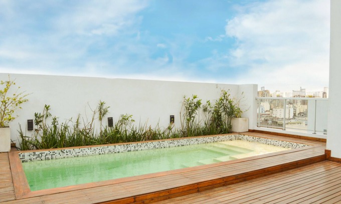 Balvanera Apartment | Modern studio apartment with balcony