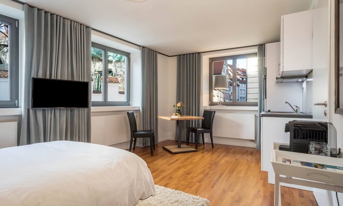 Wangen im Allgaeu Apartment | Modern Studio Apartment No. 11 in the City Center with Wi-Fi