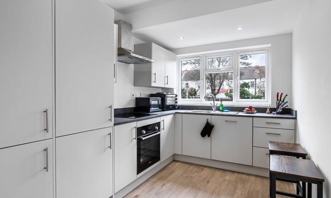 Wembley Central Apartment | Modern Studio Rooms in Wembley 5 DUP DUP