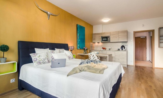 Prague 3 Apartment | Modern Studios Žižkov