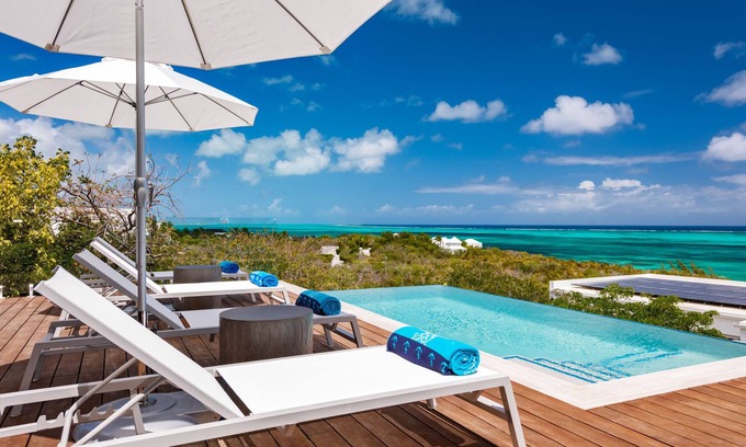 Providenciales Villa | Modern, stunning north shore ocean views - Blue Turtle Villa in Turks & Caicos