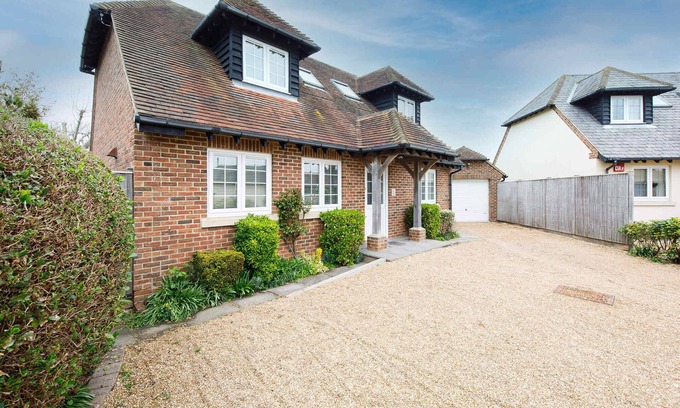East Wittering House | Modern & stylish seaside family home