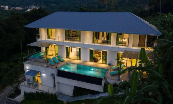 Maret Villa | Modern 7-bedroom villa with sea view