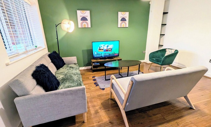 Manchester House | Modern townhouse near Co-op Live Etihad