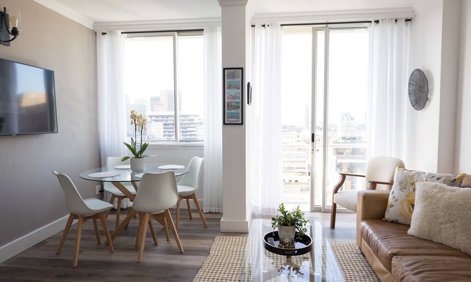Cape Town City Centre Apartment | Modern, trendy apartment in heart of Cape Town
