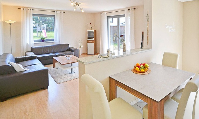 Zinnowitz Apartment | Modern vacation apartment in Zinnowitz with terrace, WLAN & playground - ideal for f