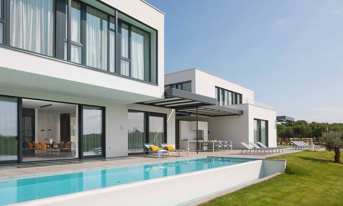 Bale Villa | Modern villa Noble with view and pool in Bale
