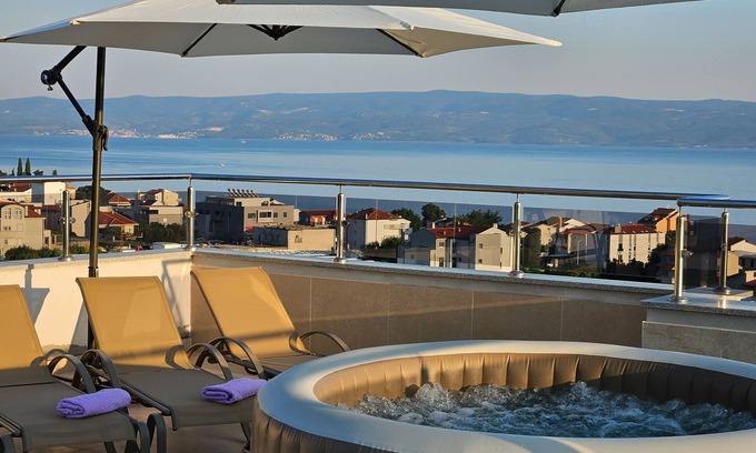 Podstrana Villa | Modern villa with jacuzzi, beautiful sea view, near Split! Villa 36A