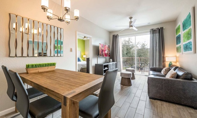 Florida Central Atlantic Coast Condo | Modern Vista Cay nr pool Walk to OCCC close iDrive