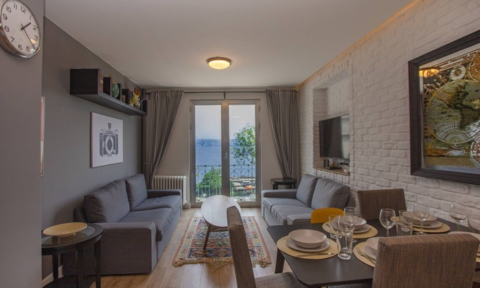 Kabatas Condo | Modern Waterfront Apt. with a Striking View