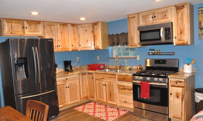 Cresco House | "Modern Yet Country" Wiener Dog Barn Apt Near Attractions