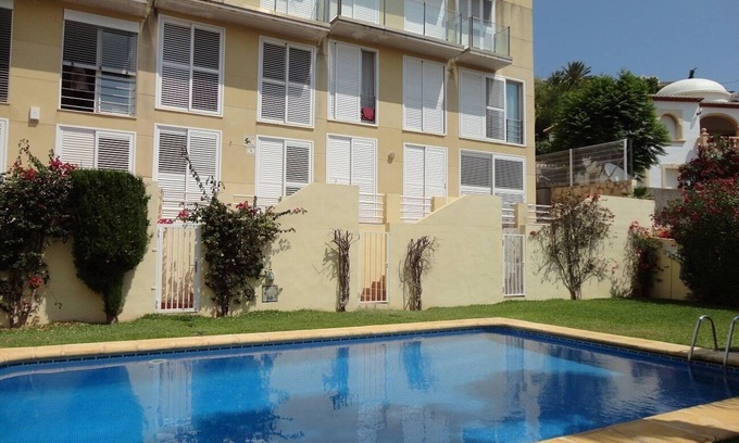 Aduanas House | Moderne Ferienwohnung in Strand- und Hafennähe von Jávea