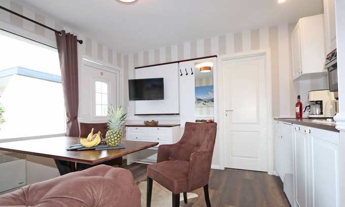 Ostseebad Wustrow House | Moderner 2-zimmer Bungalow mit Herrlicher Terrasse - 40 m vom Strand Entfernt!