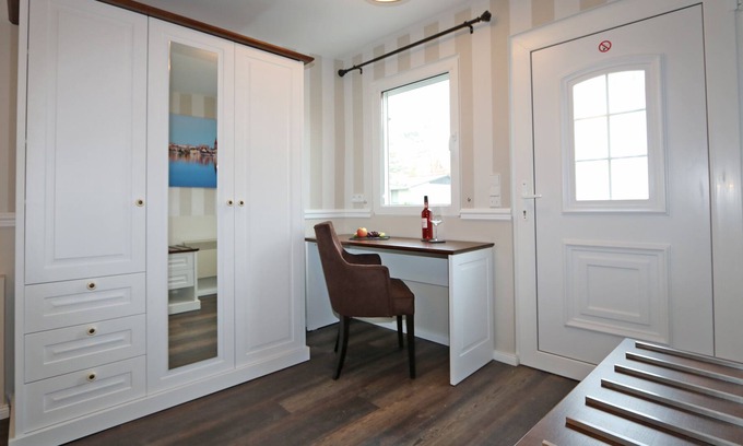 Ostseebad Wustrow House | Moderner 2-zimmer Bungalow mit Herrlicher Terrasse - 40 m vom Strand Entfernt!