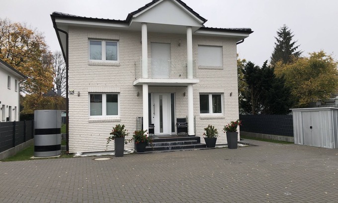 Jenfeld Apartment | Modernes Wohnen in Hamburg-wandsbek/bis zu 6 Gäste