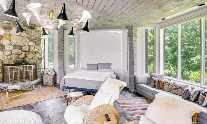 Montauk House | Modernist Montauk Home with Heated Pool, Close to Lake Montauk and Ditch.