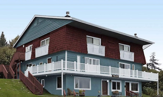 Homer Apartment | Modest suite in downtown Homer, walking distance to all attractions
