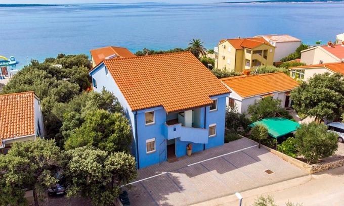 Mandre Apartment | Modra kuca 1