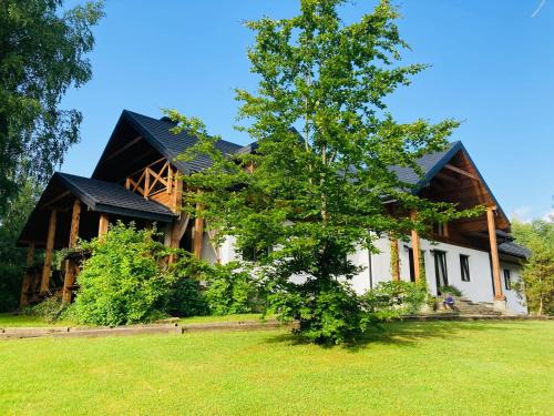 Cisna Bed & Breakfast | Modryna - Modrzewiowy Dom