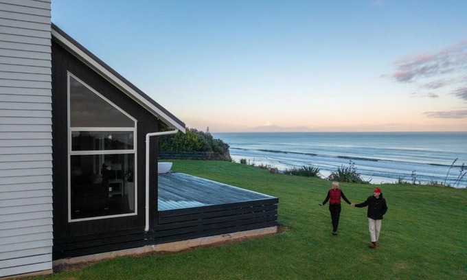 Mokau Villa | MOKAU BEACH HOUSE