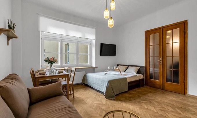 Mokotow Apartment | Mokotów Studio - Top Location, Tram&Shops nearby - by Rentujemy