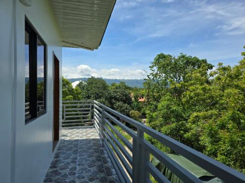 Moalboal House | Mollucan Suite Moalboal