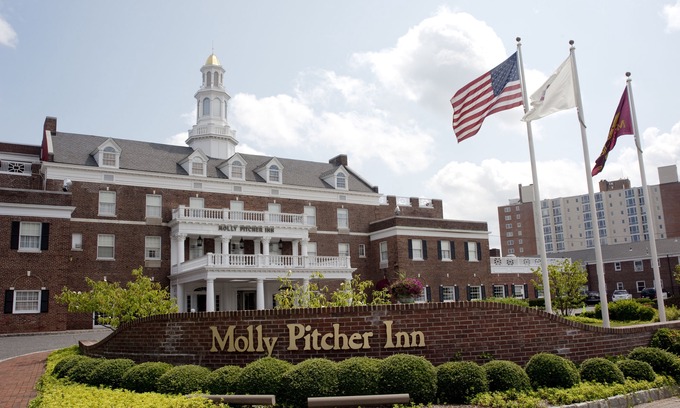 Red Bank Hotel | Molly Pitcher Inn