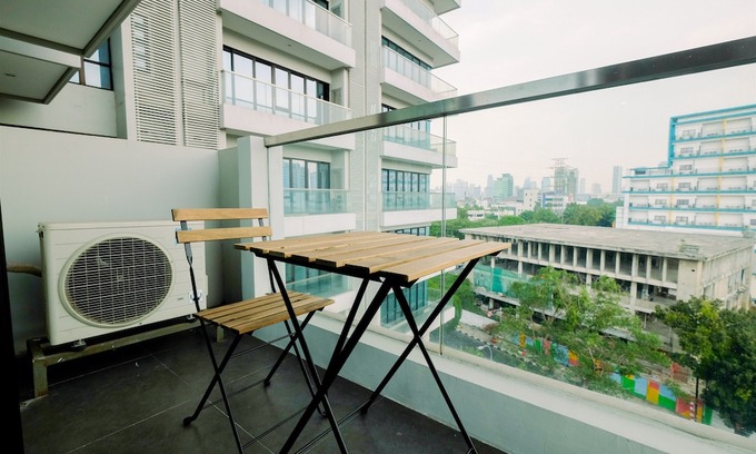 Central Jakarta Hotel | Monas View Studio Apartment at Capitol Suites