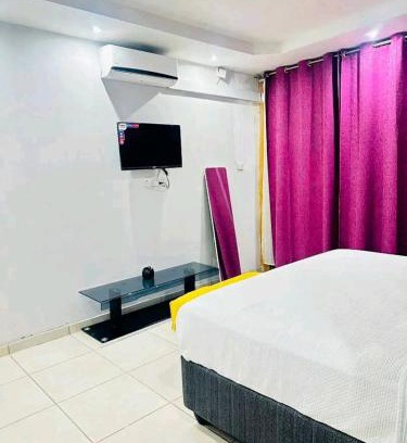 Maun House | Mono Guest House