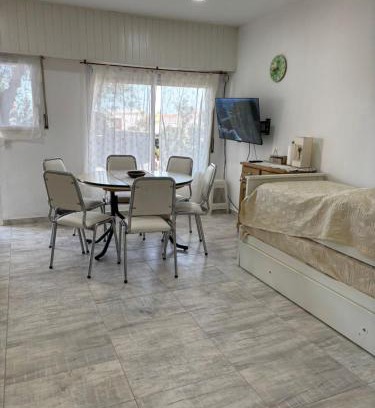 Monte Hermoso House | Monoambiente frente al mar