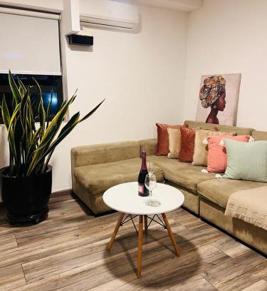 Santiago de Surco Apartment | Monterrico Polo Aparts #3 - Dpto con AC a una cuadra Embajada de USA