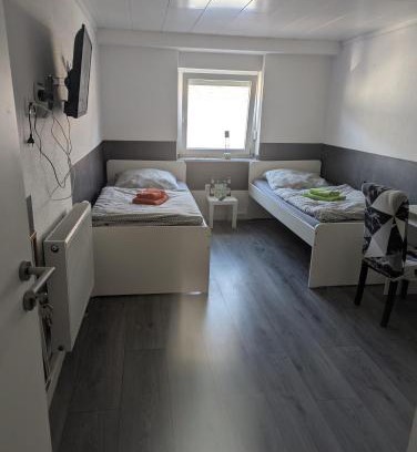 Juelich House | Monteurzimmer A Simon