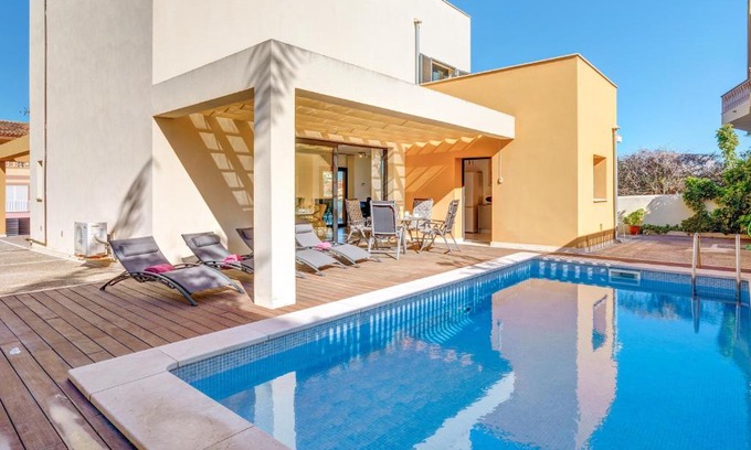 Urbanizacion Mont Ferrutx House | Montferrutx