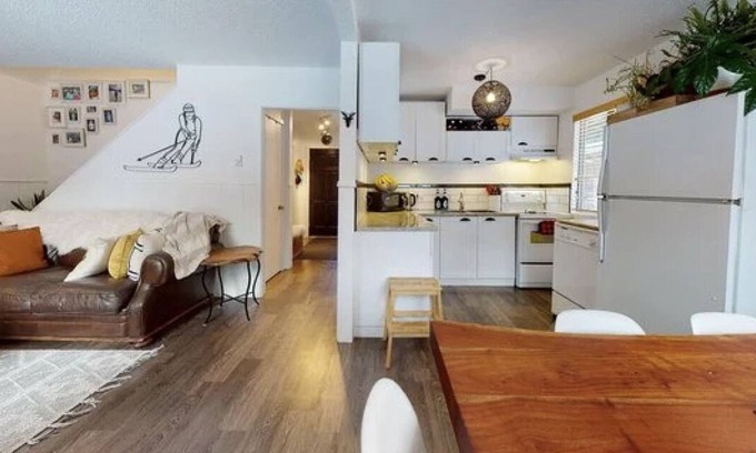 Alpine Meadows Cabin | Monthly Winter Whistler Cabin - Available for Christmas