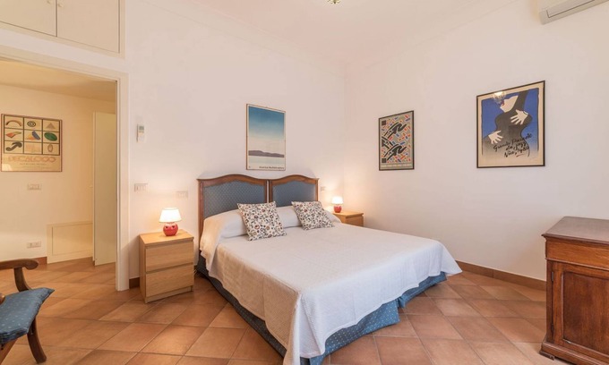 Monti Apartment | Monti 4pax Apartment - few steps from Colosseum
