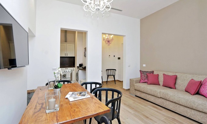 Repubblica Apartment | Monti Apartments - M12