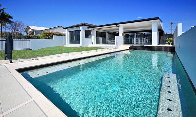 Mooloolaba House | Mooloolaba Waterfront Luxury